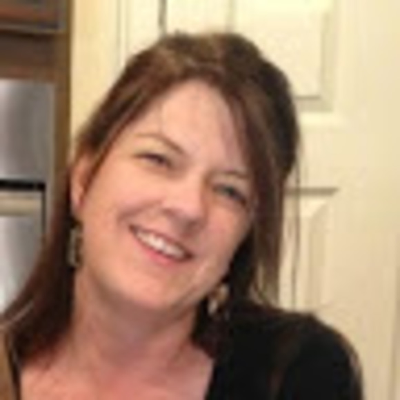 Meet your Posher, Elizabeth - Picture 1 of 1